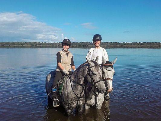 Grafika Chwila odpoczynku w jeziorze